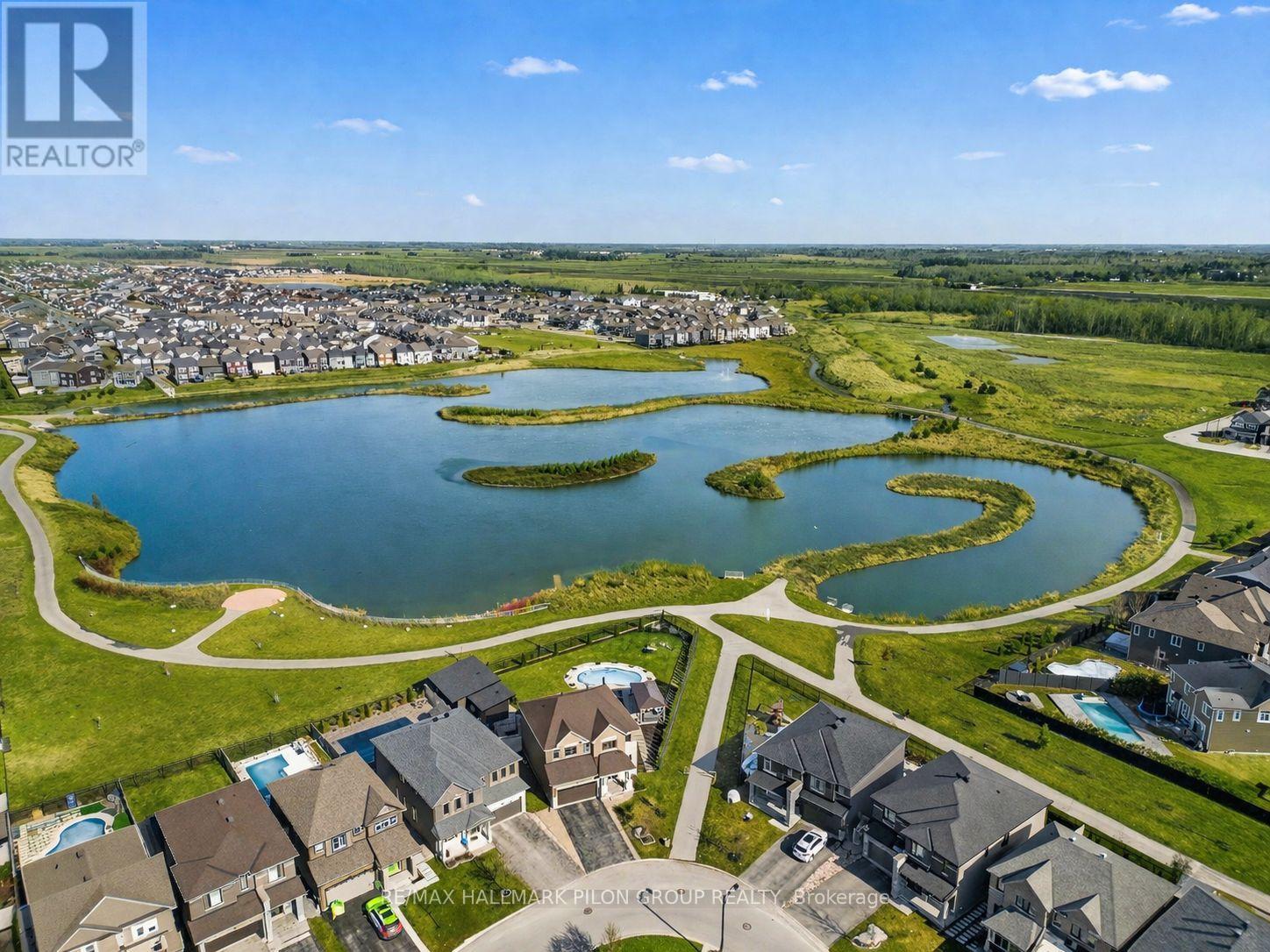 236 Esturgeon Street