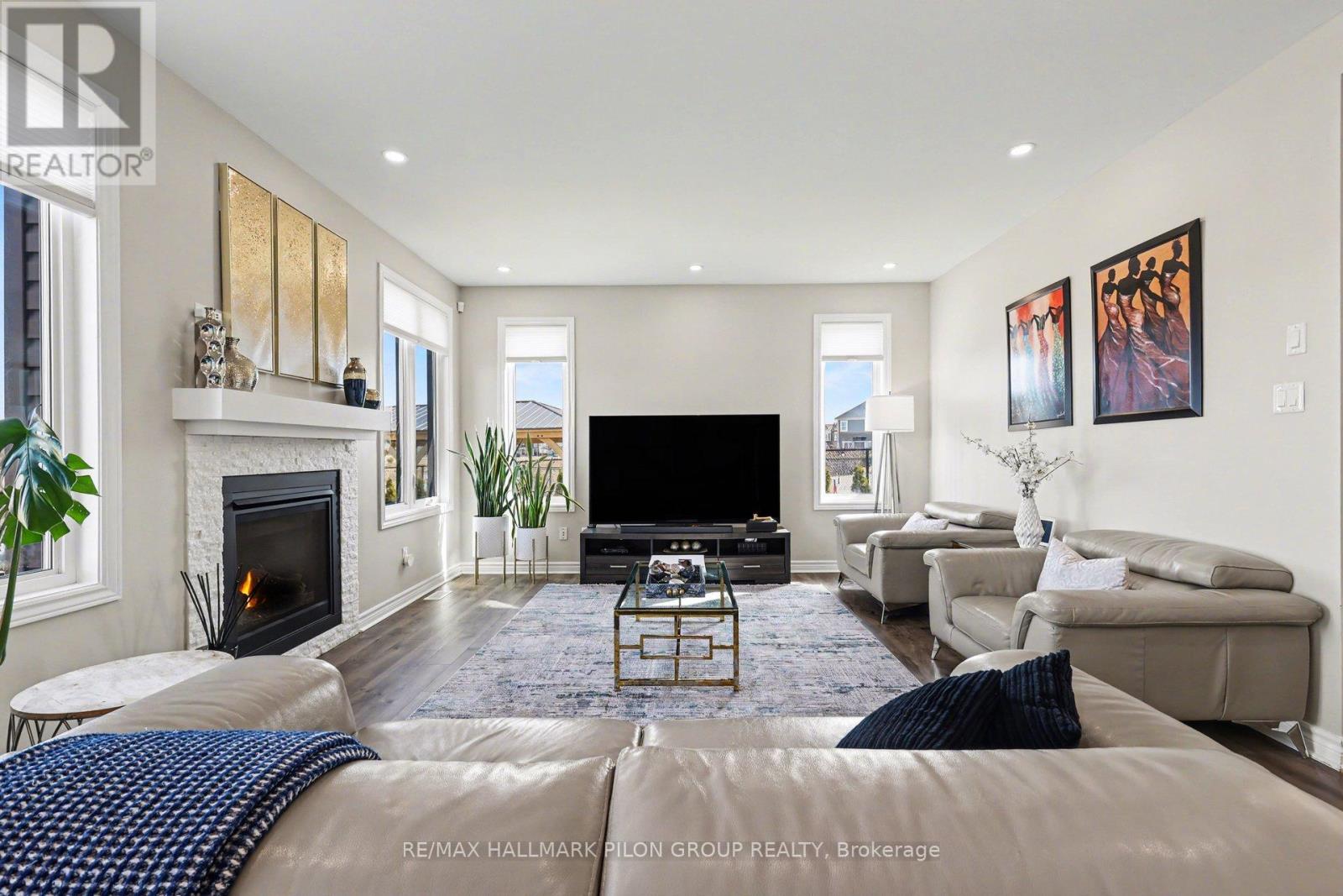 236 Esturgeon Street