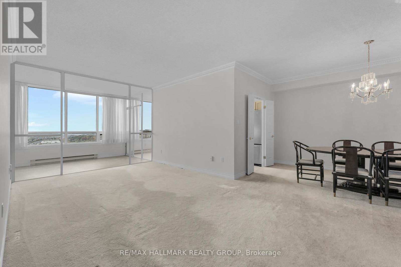 2204 - 1480 Riverside Drive