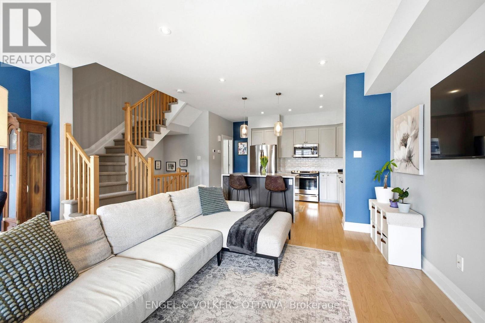 122 Nutting Crescent