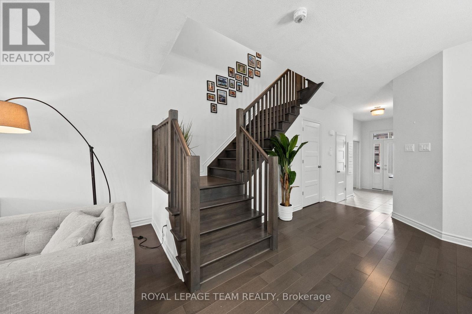 1160 Beckett Crescent