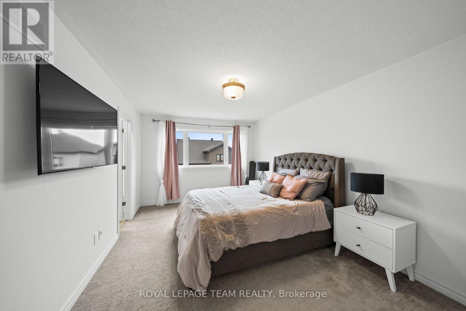 1160 Beckett Crescent