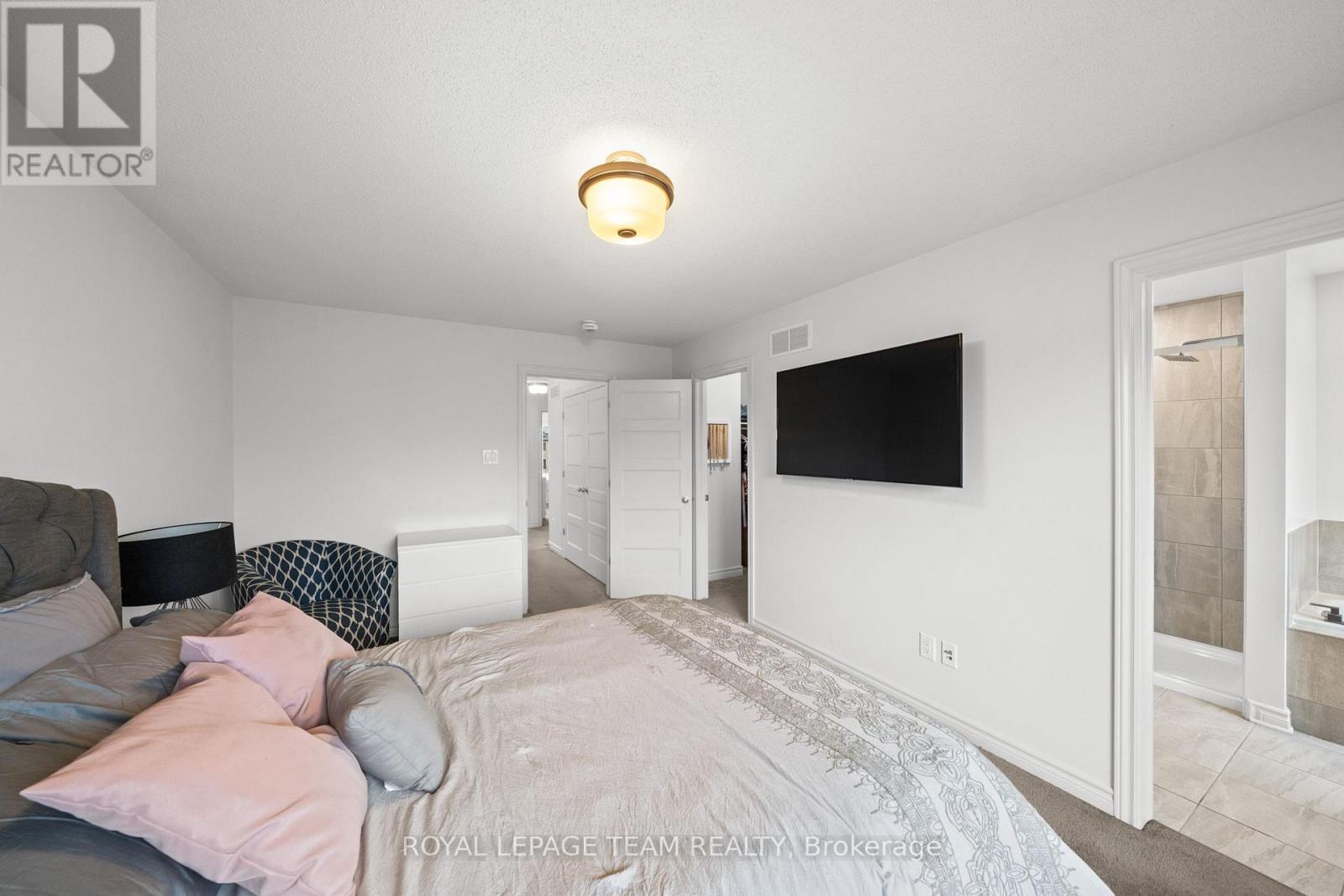 1160 Beckett Crescent