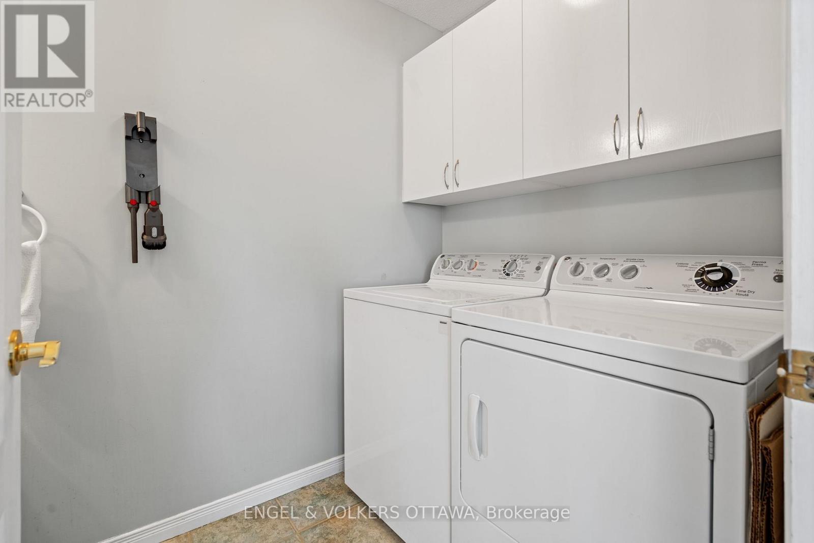 206 - 134 Edwards Street