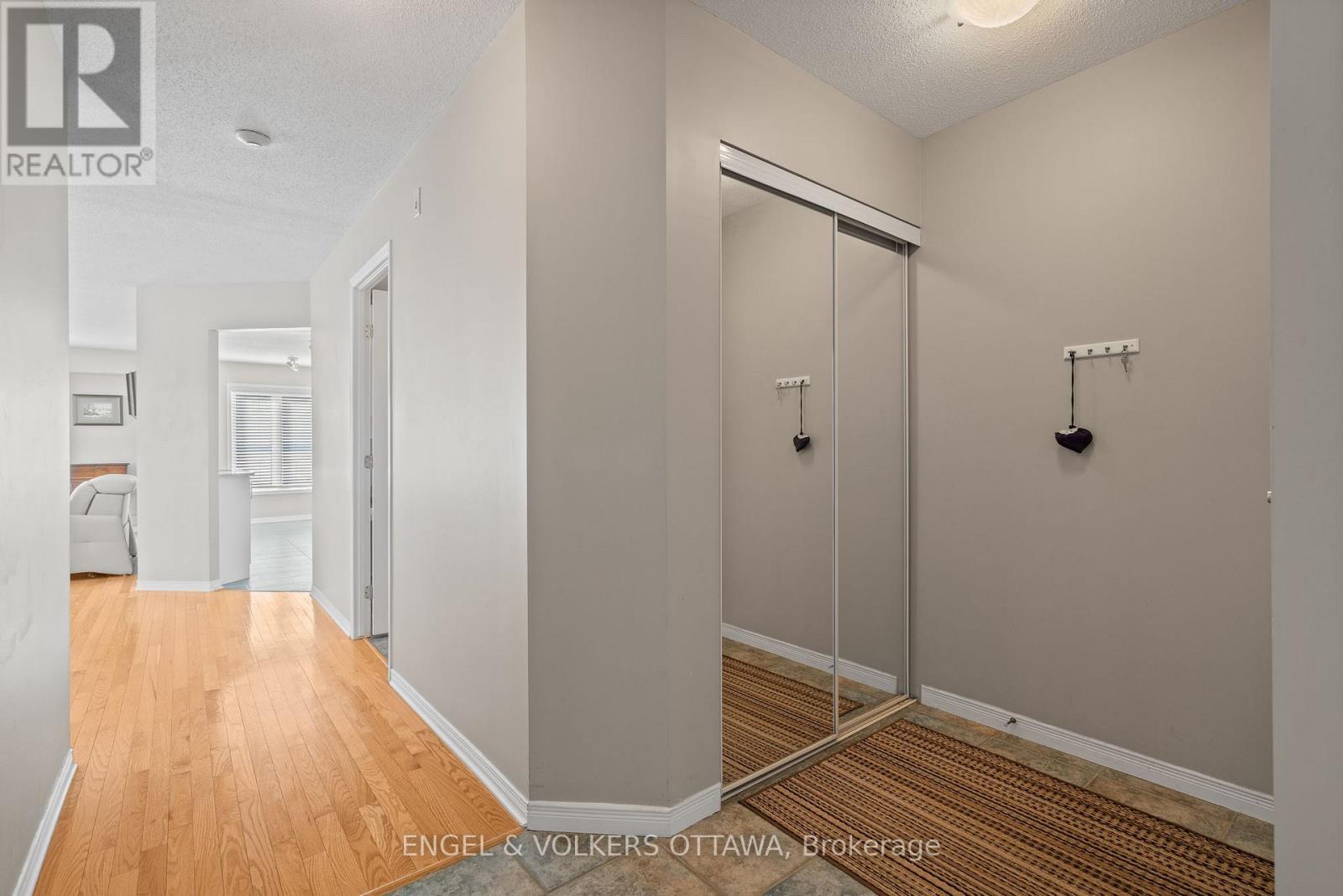 206 - 134 Edwards Street