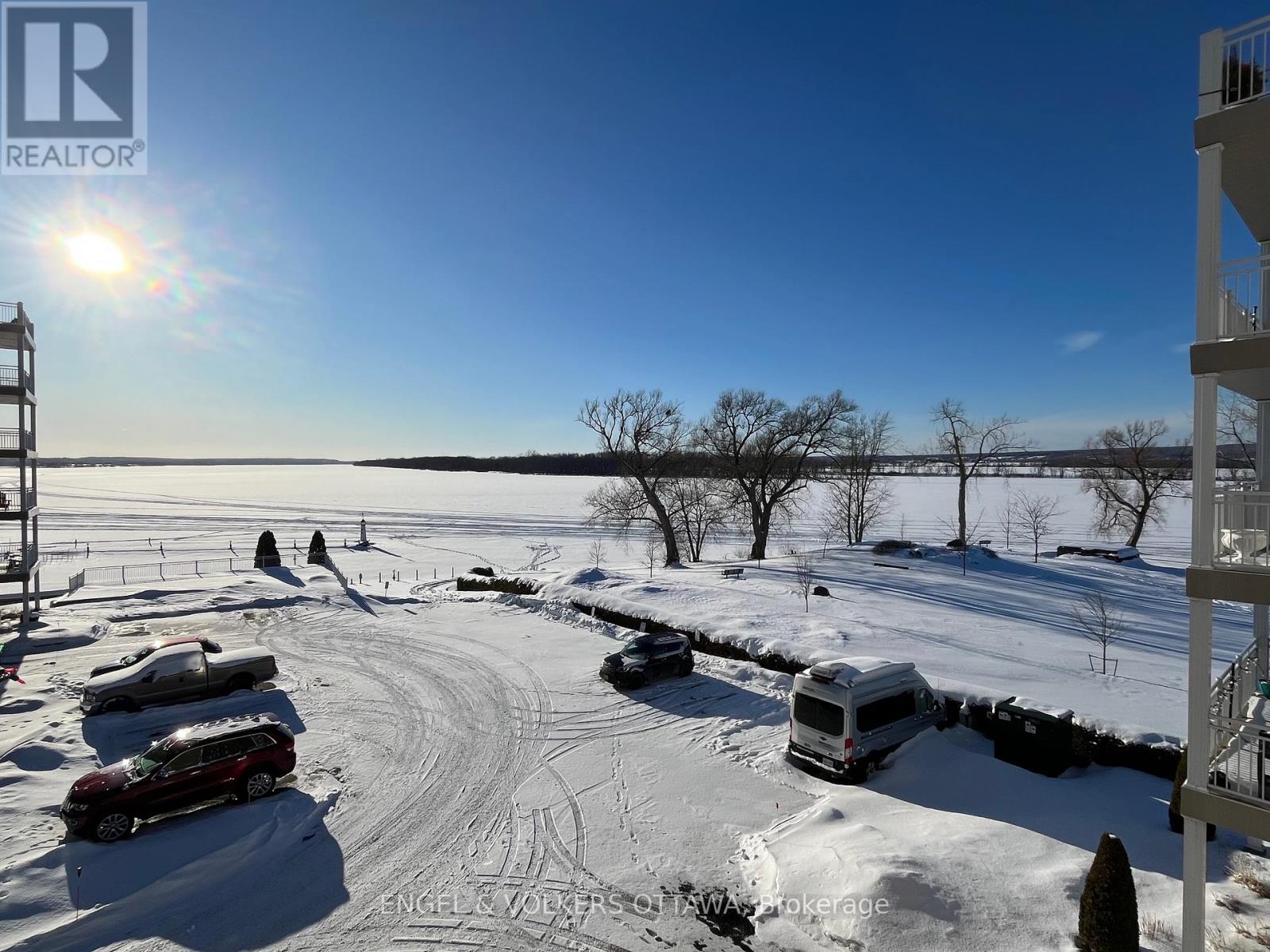 206 - 134 Edwards Street