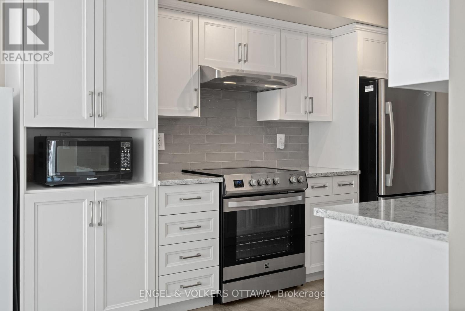 206 - 134 Edwards Street