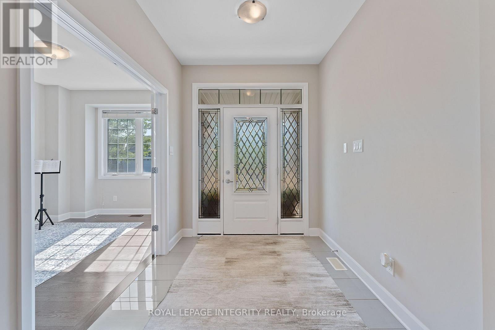 49 Hawks Landing Crescent