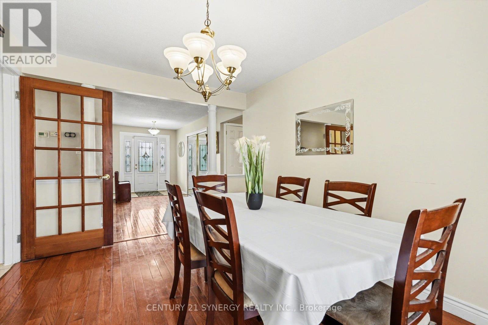 220 Highfield Crescent