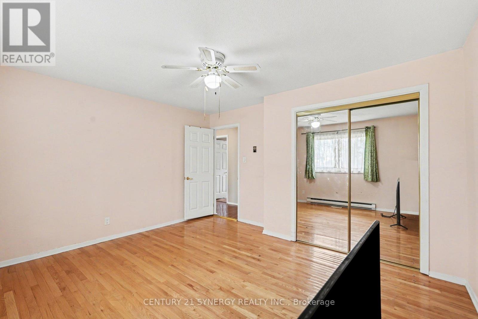 220 Highfield Crescent