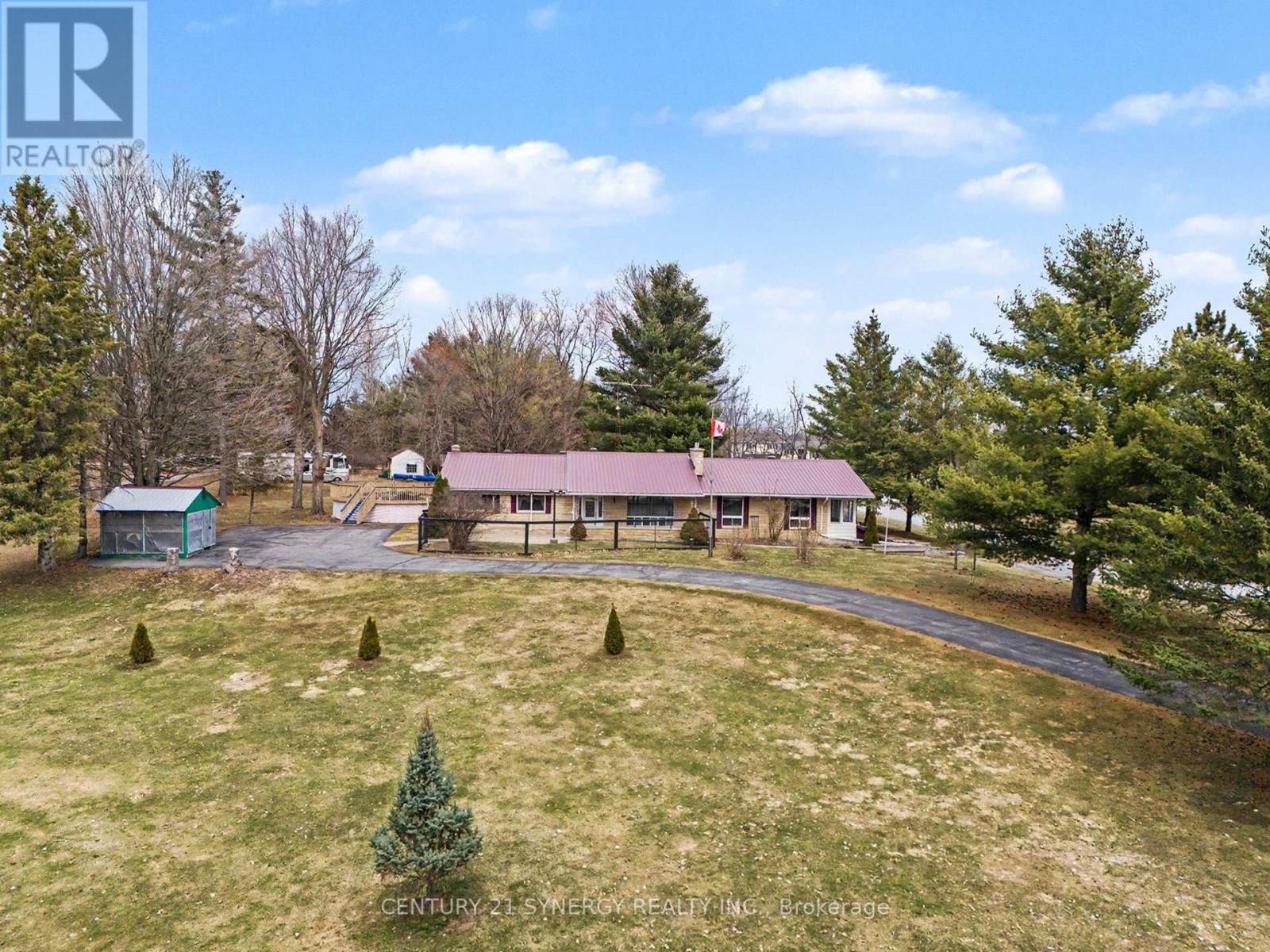 220 Highfield Crescent