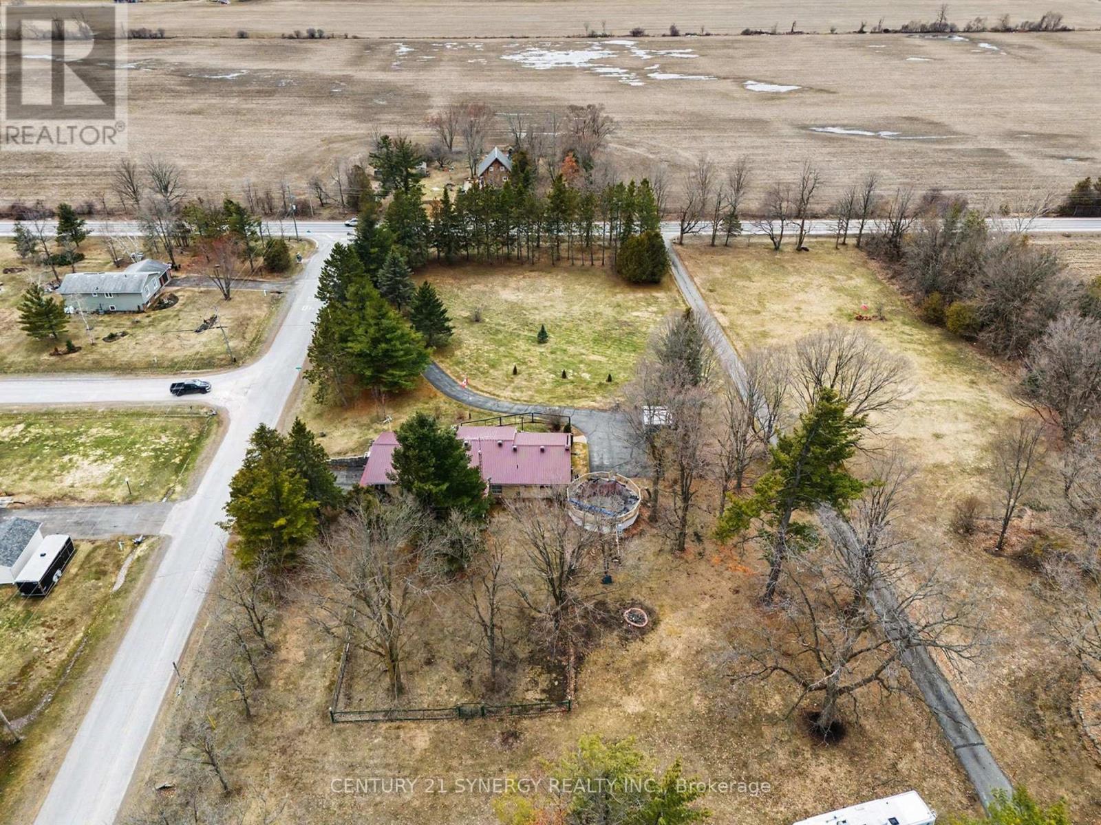 220 Highfield Crescent