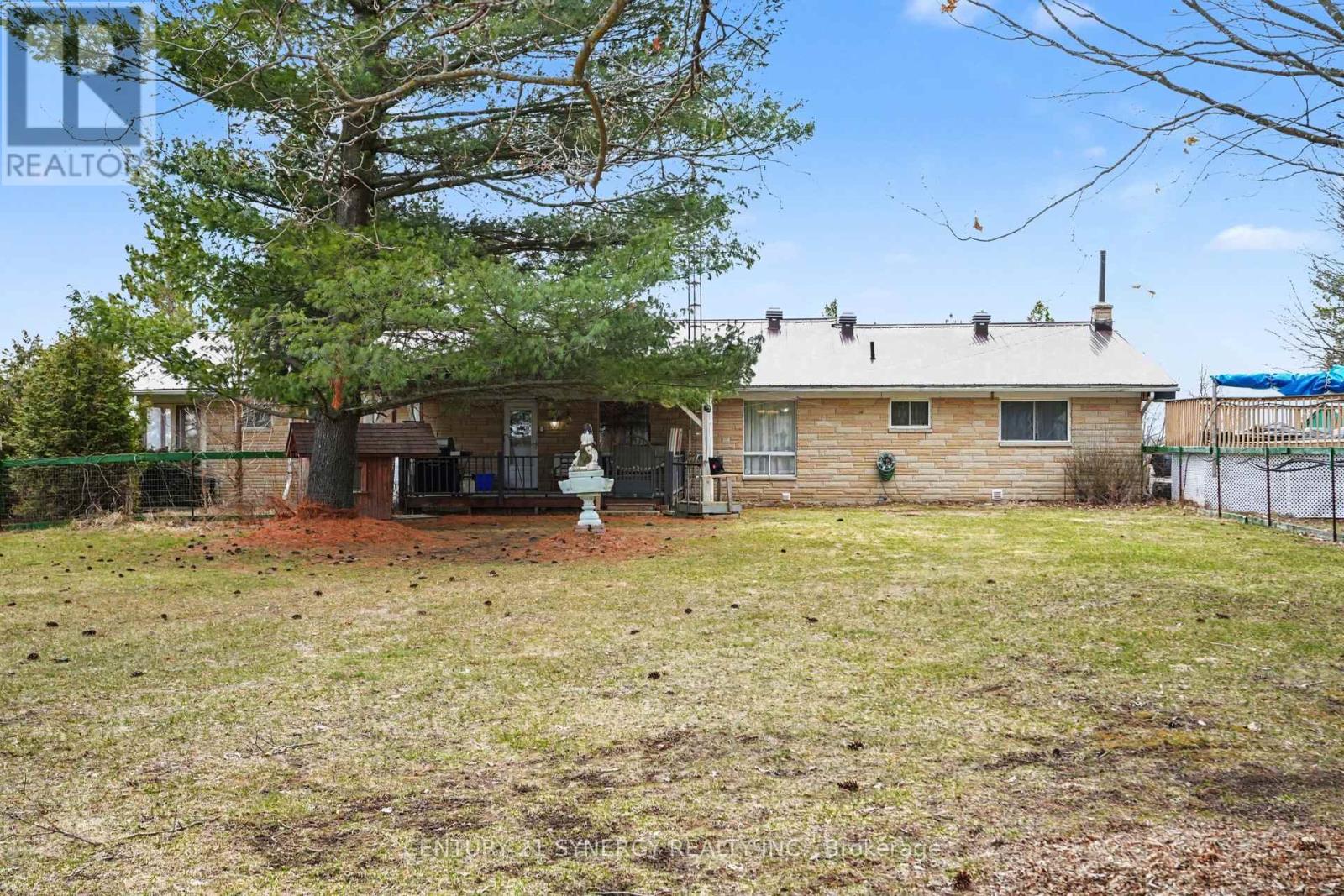 220 Highfield Crescent