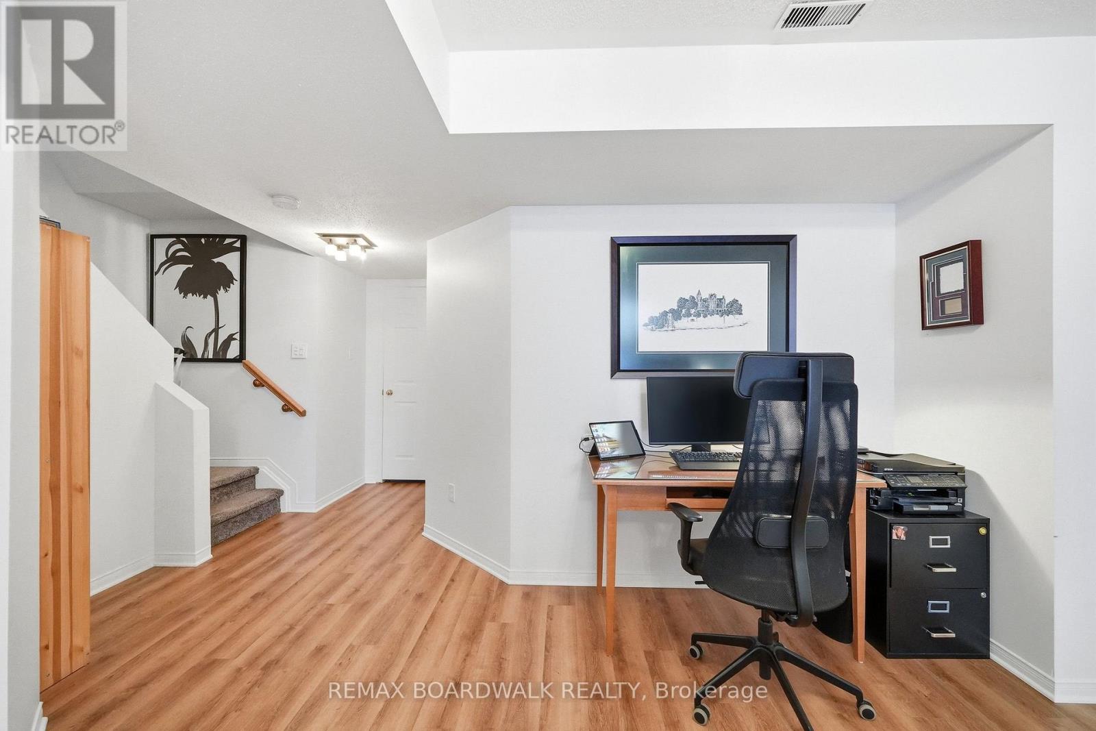 1600 Henri Lauzon Street