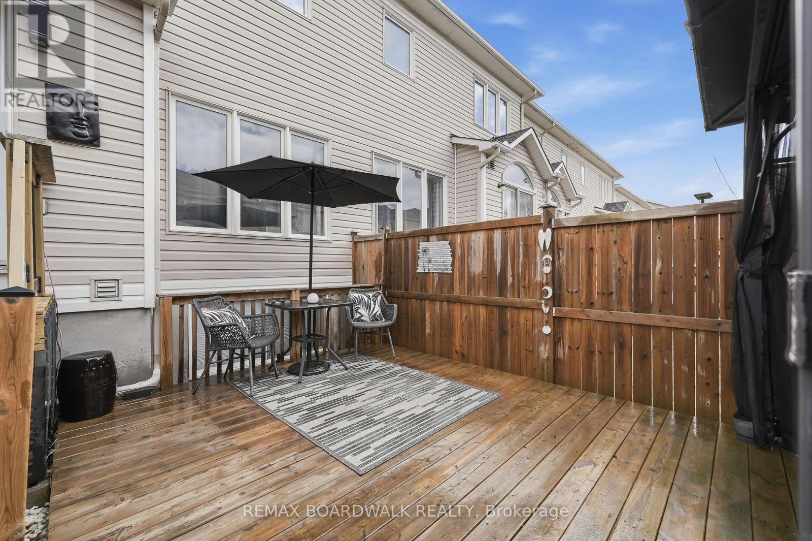 1600 Henri Lauzon Street