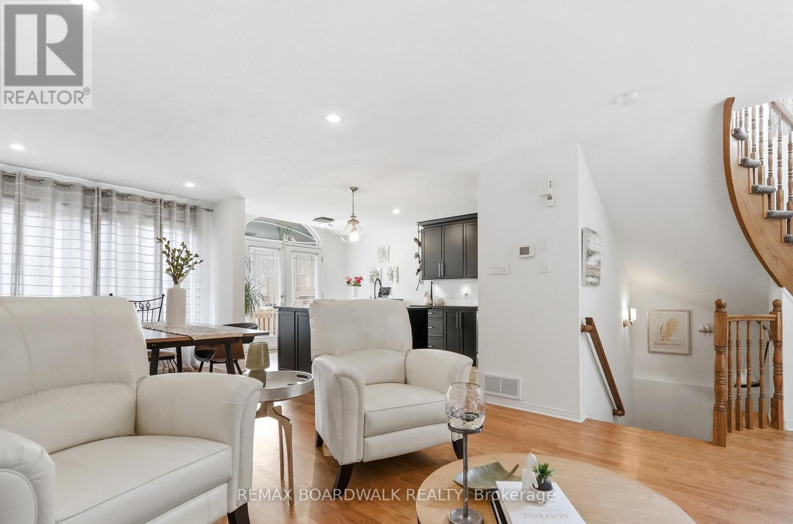 1600 Henri Lauzon Street