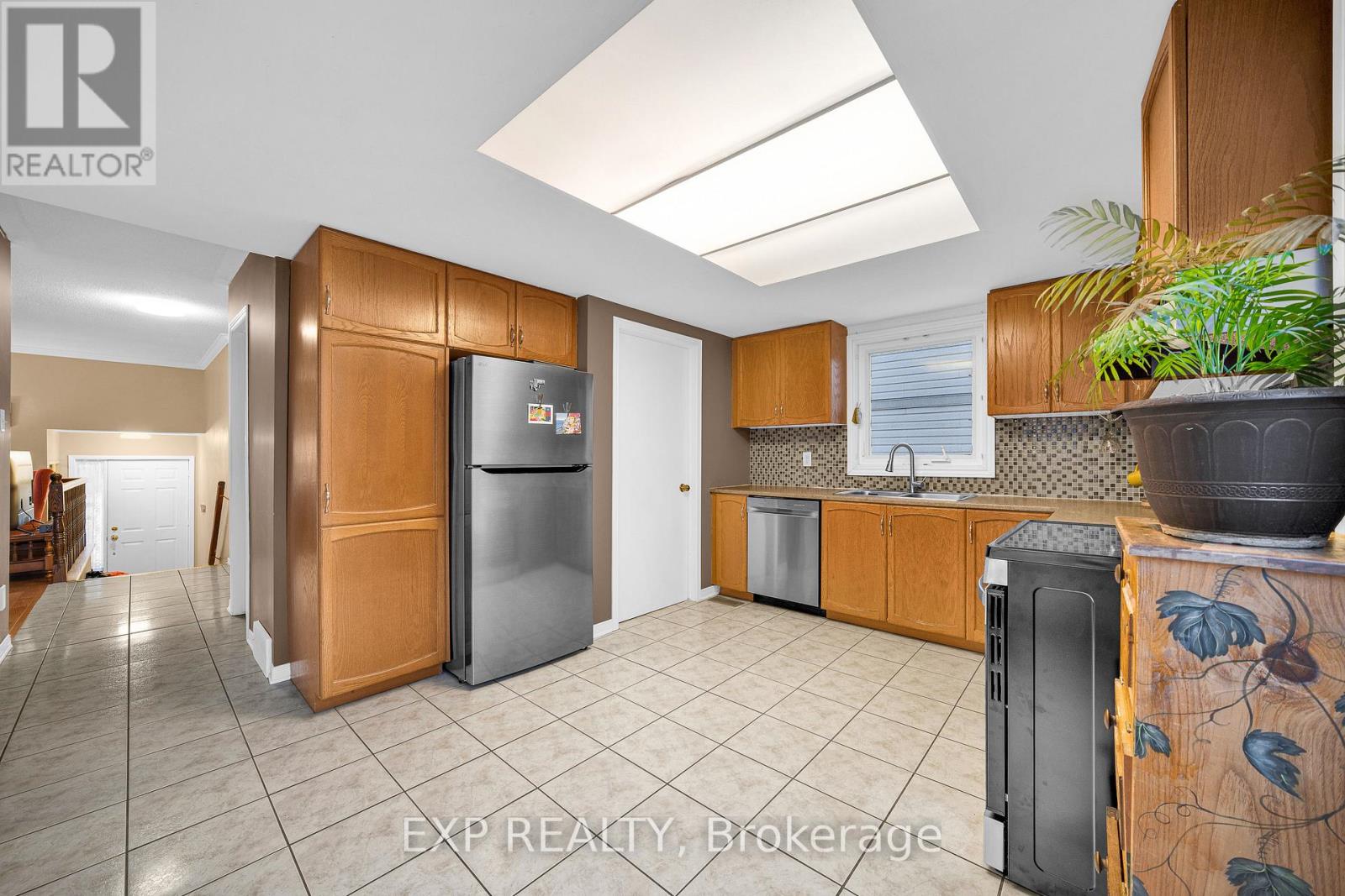 4 Huntersfield Drive