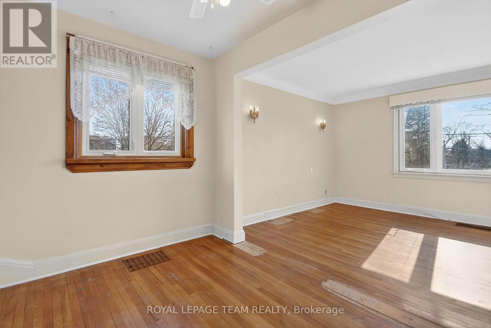 591 Churchill Avenue N