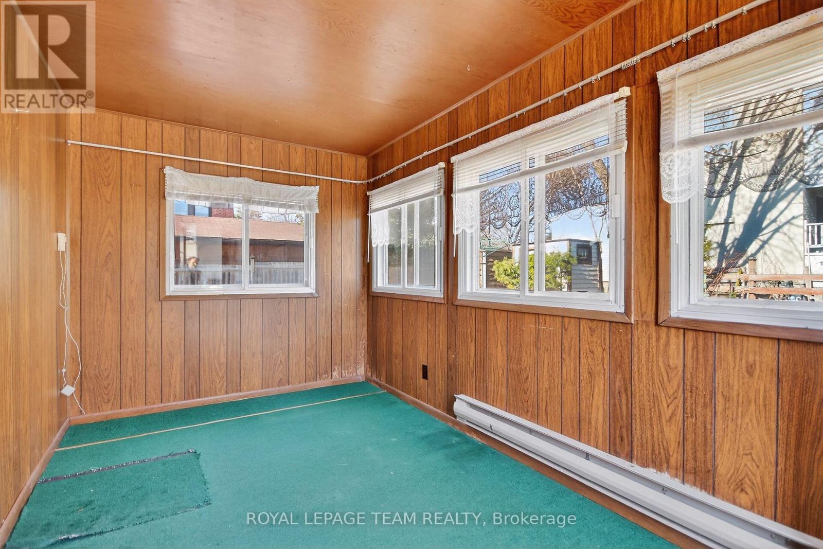 591 Churchill Avenue N