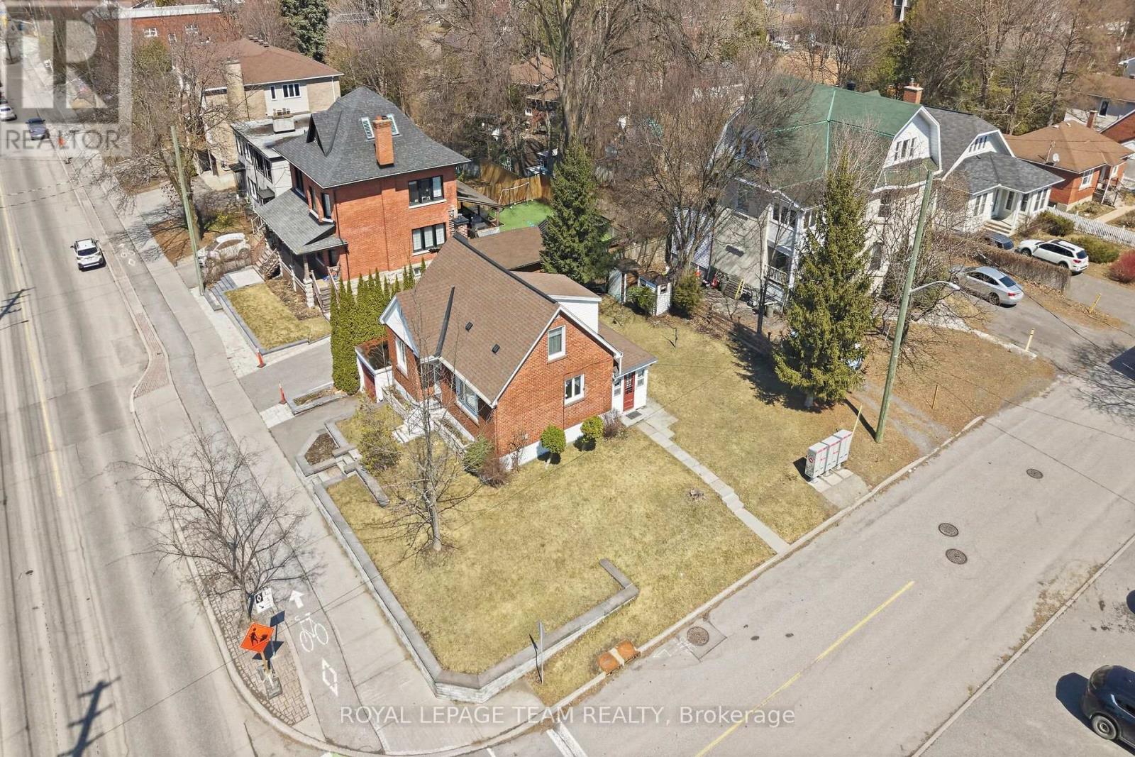 591 Churchill Avenue N