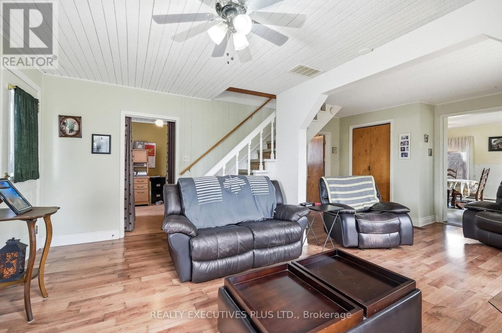 3721 Champlain Street