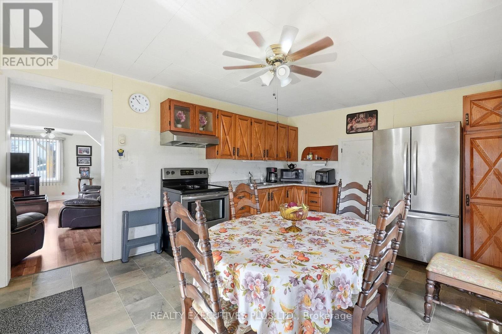 3721 Champlain Street