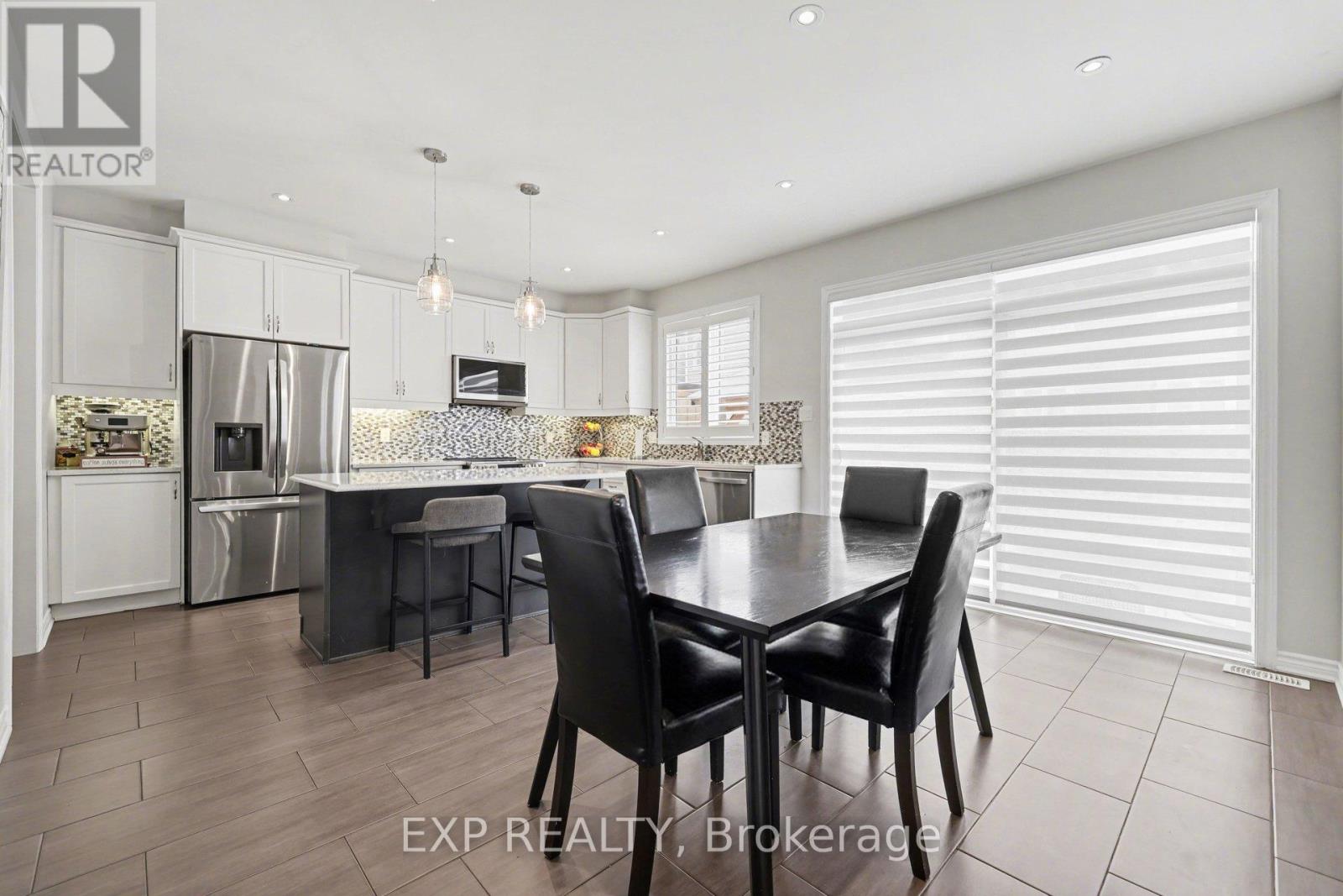 73 Bristling Crescent