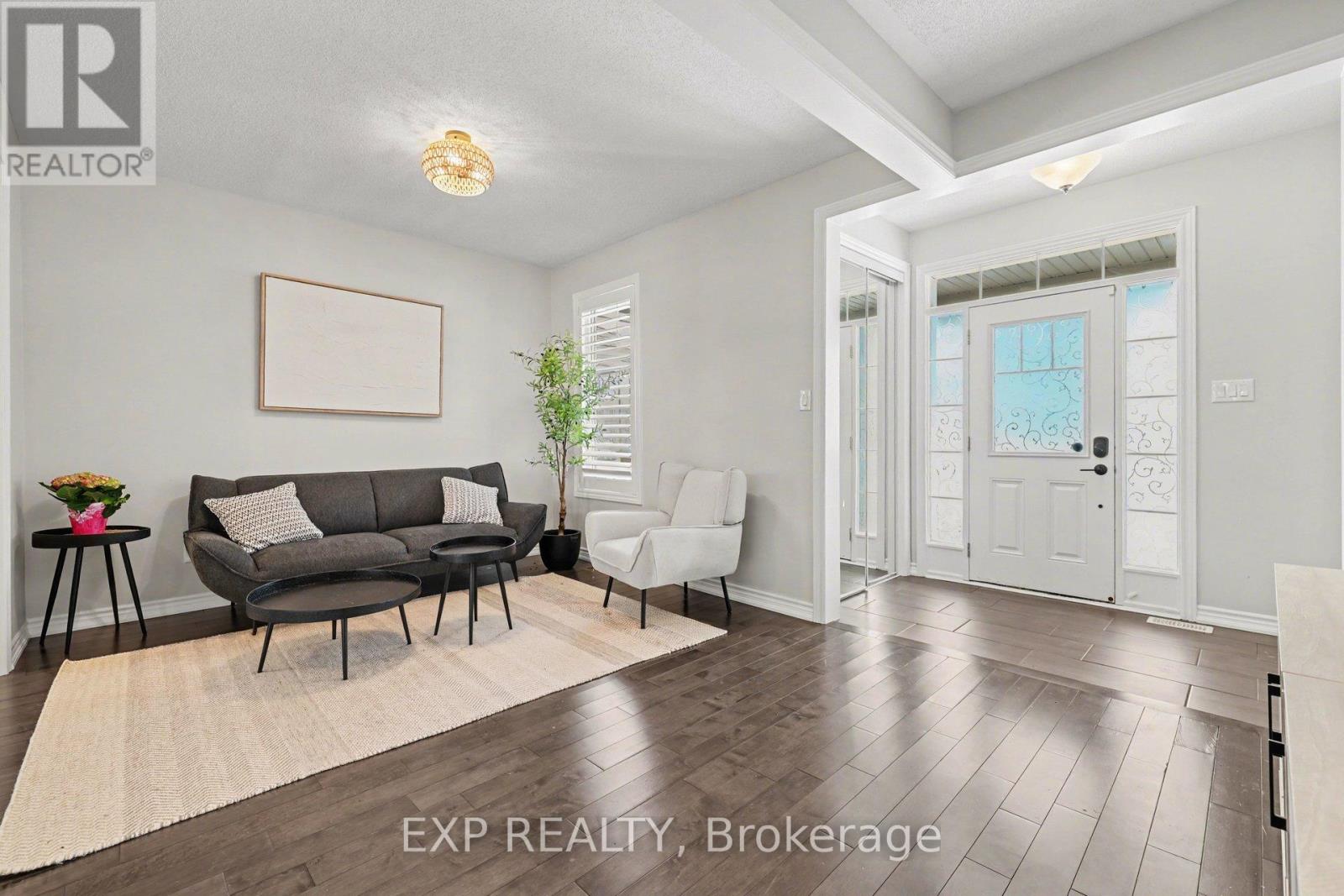 73 Bristling Crescent