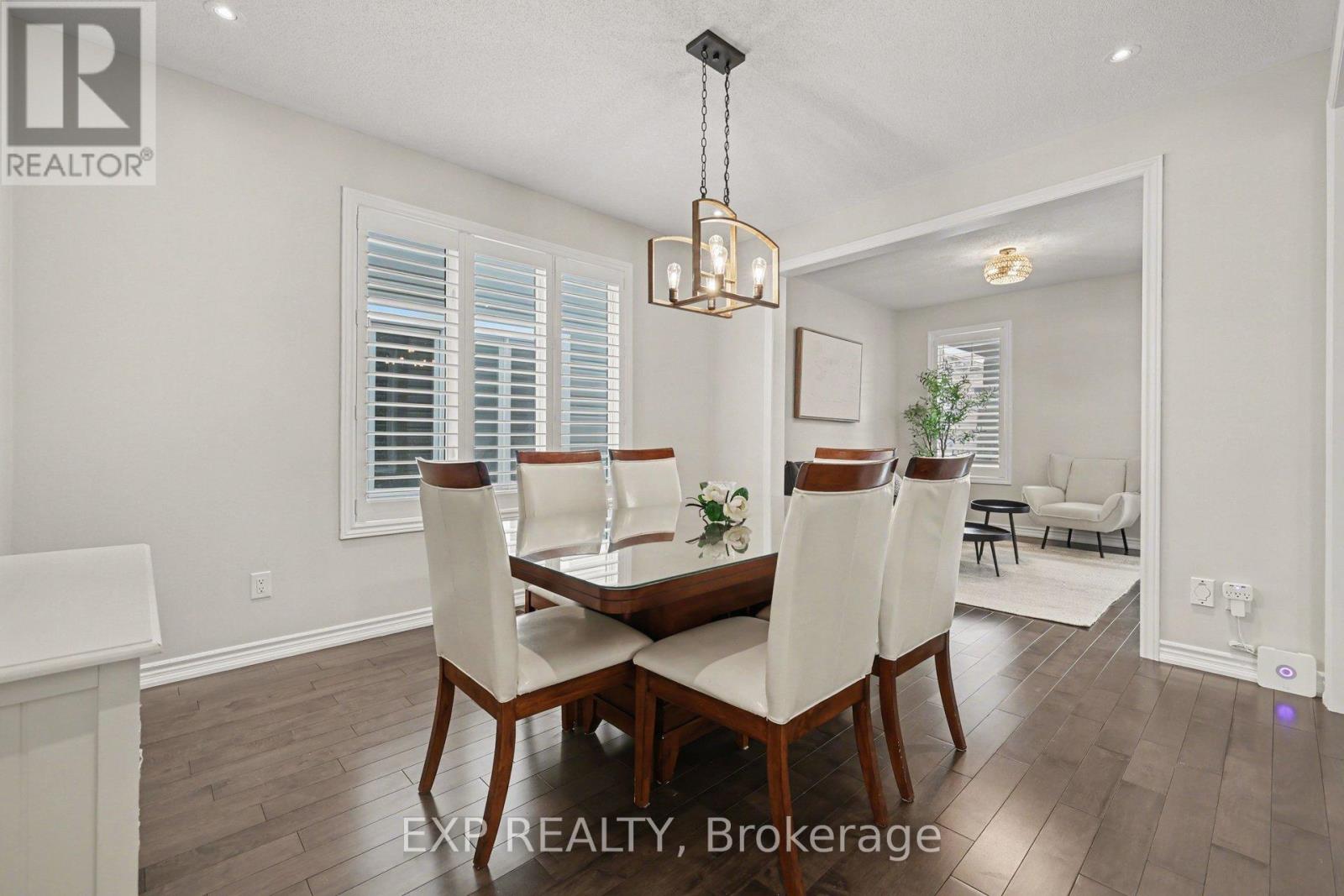 73 Bristling Crescent