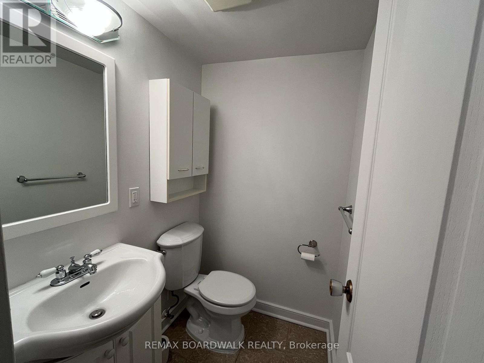 403 - 555 Brittany Drive