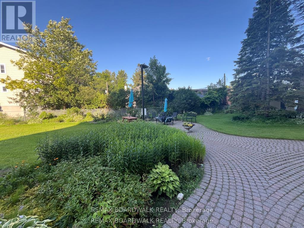 403 - 555 Brittany Drive