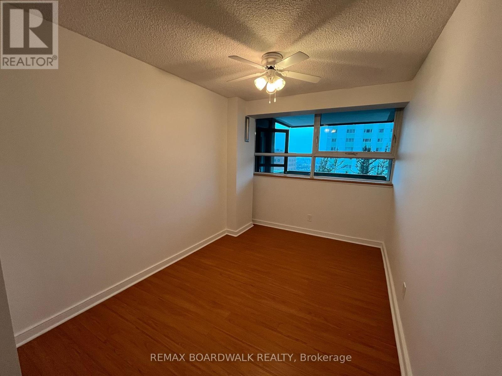 403 - 555 Brittany Drive