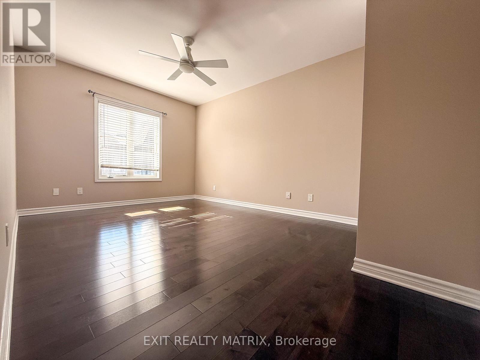 305 - 300 Solstice Crescent