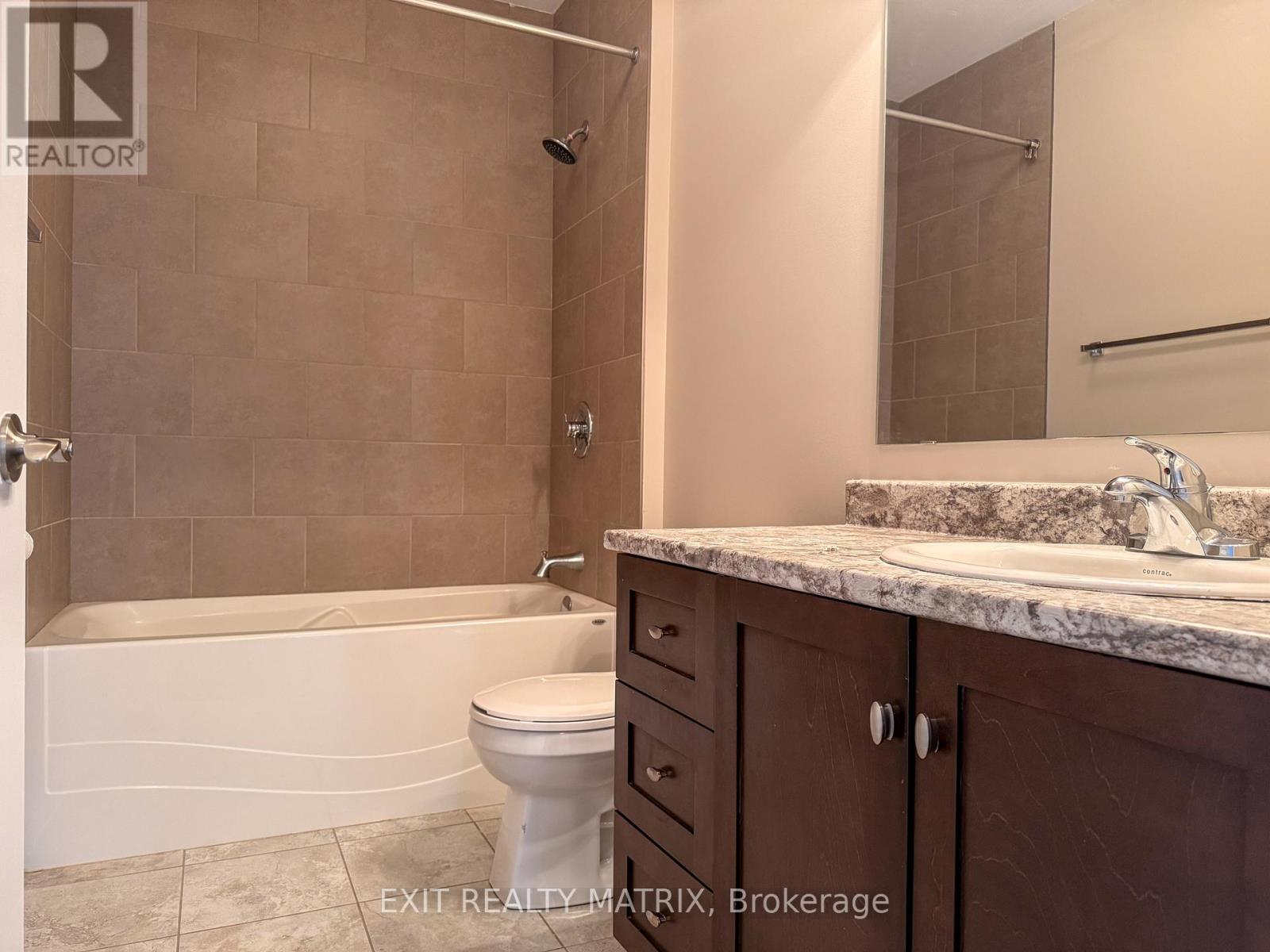 305 - 300 Solstice Crescent