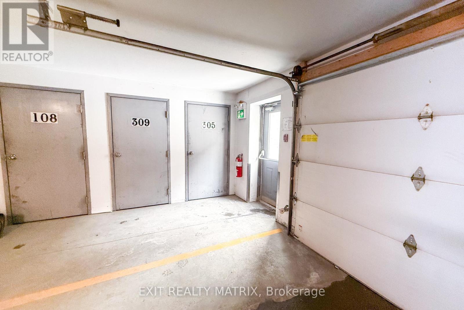 305 - 300 Solstice Crescent