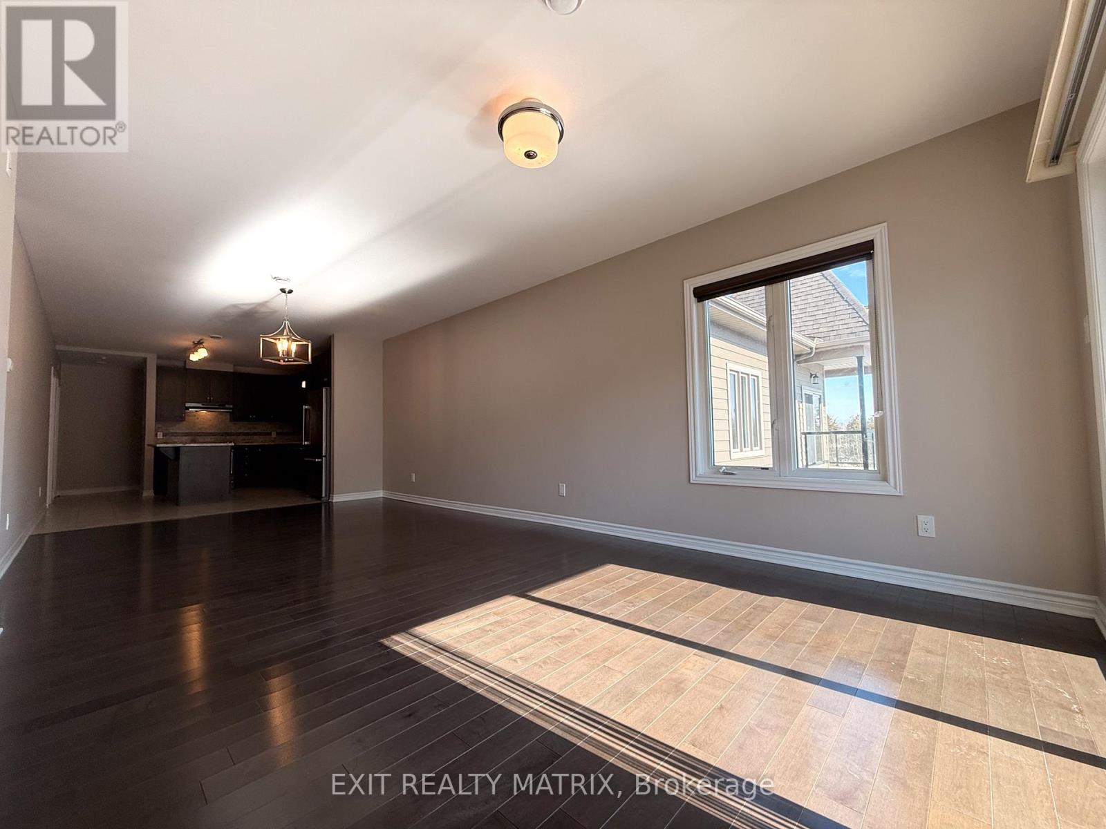 305 - 300 Solstice Crescent