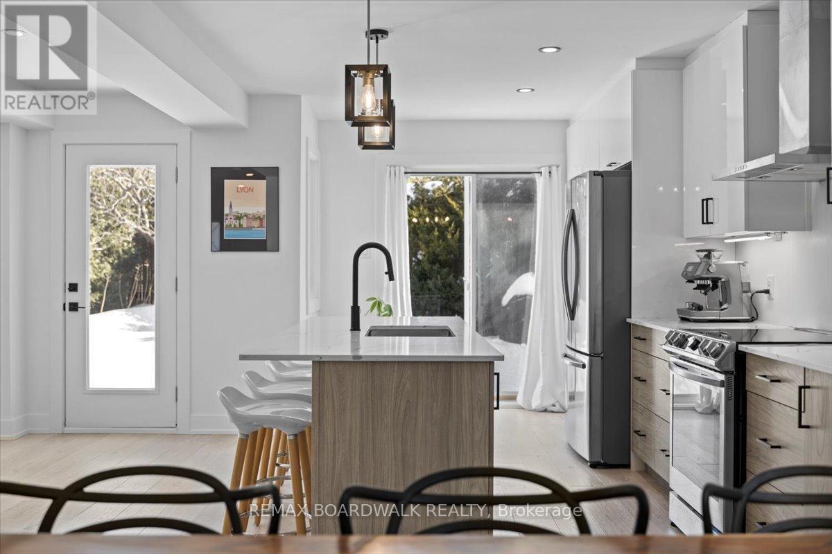 1535 Kamouraska Circle