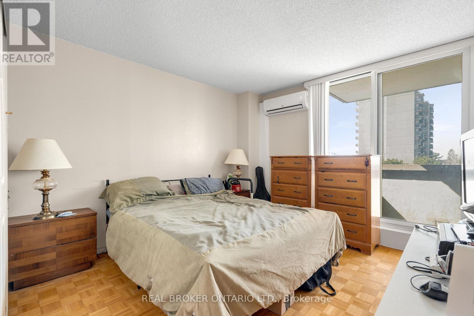 506 - 2625 Regina Street