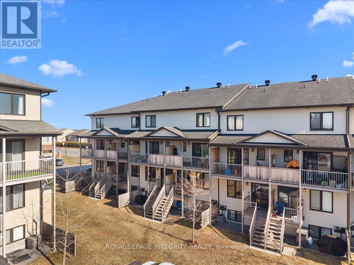 11 - 1124 Docteur Corbeil Boulevard