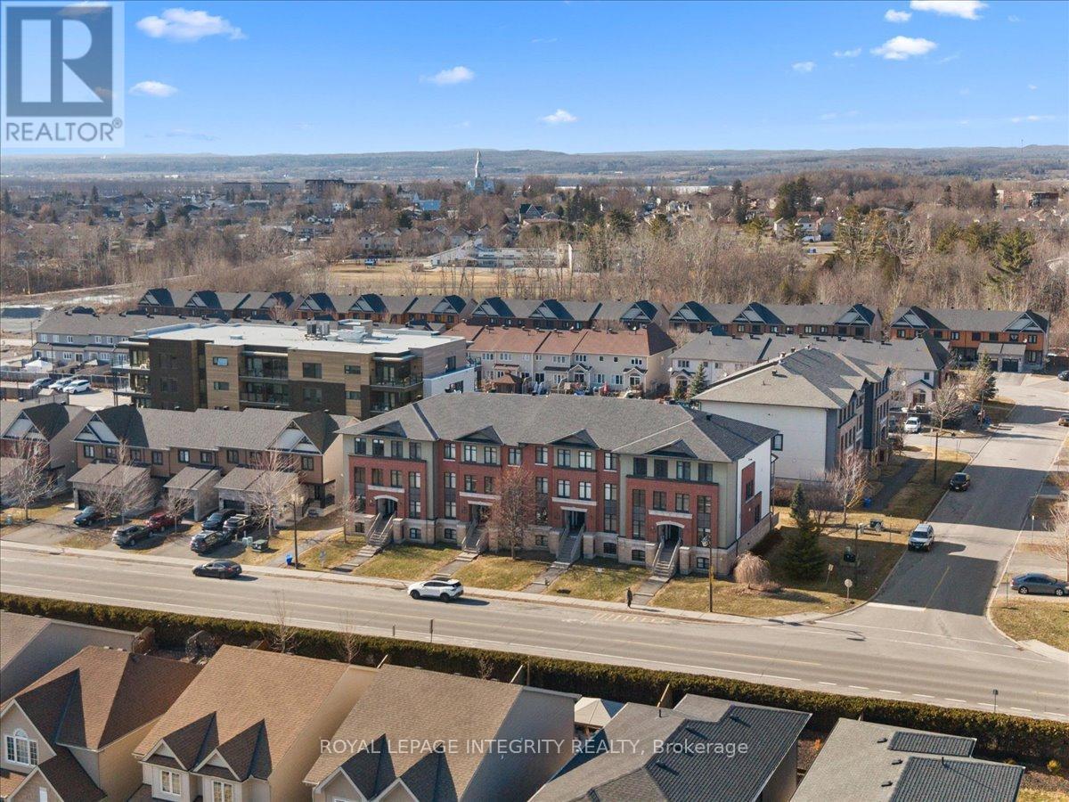 11 - 1124 Docteur Corbeil Boulevard