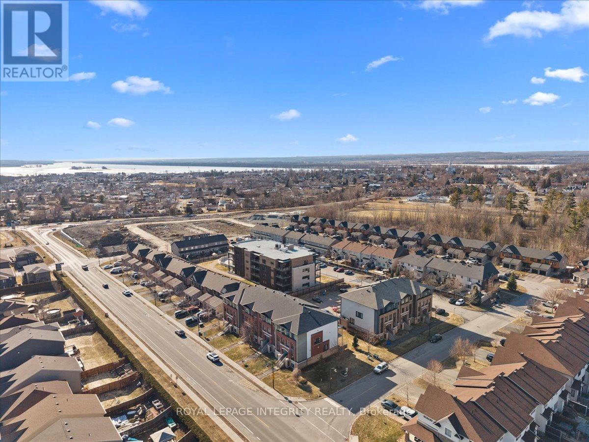 11 - 1124 Docteur Corbeil Boulevard