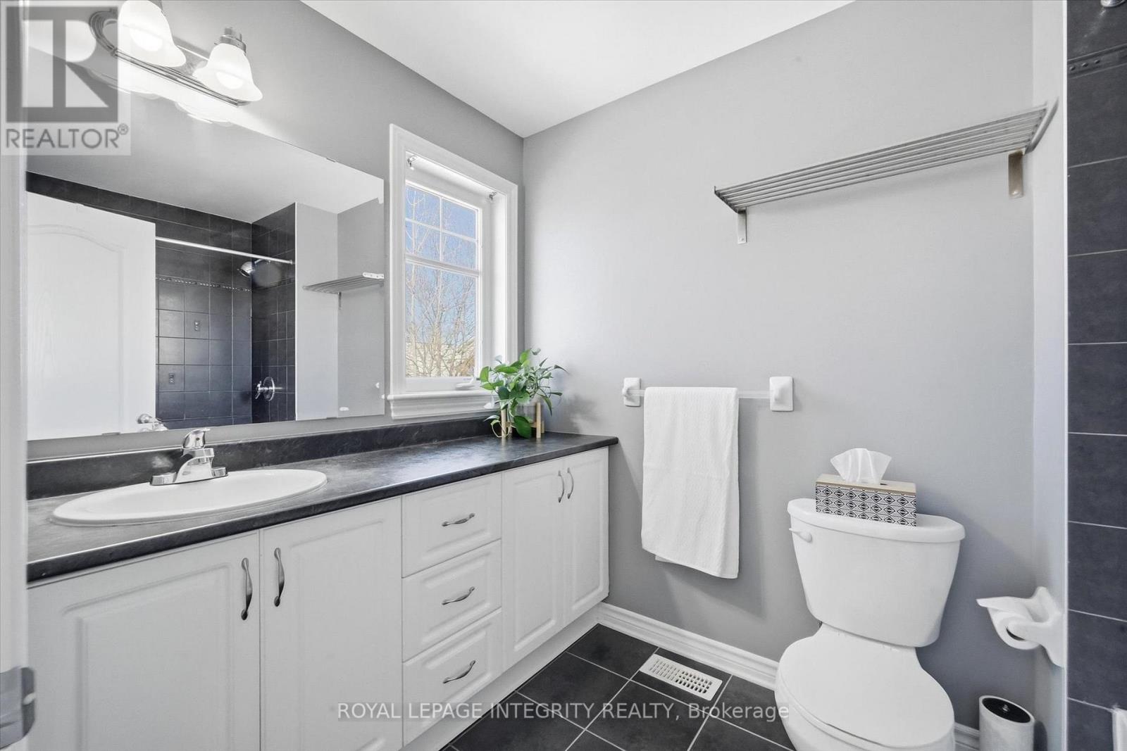 418 Rochefort Circle