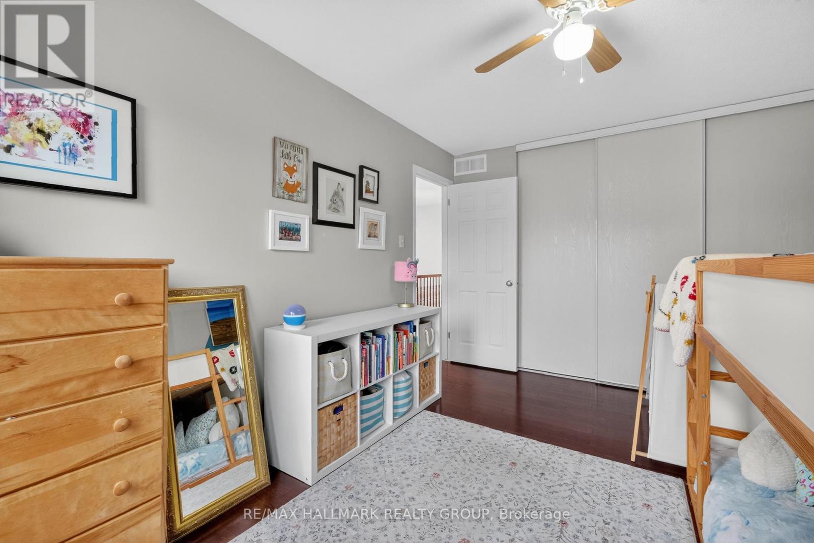 2041 Cherington Crescent