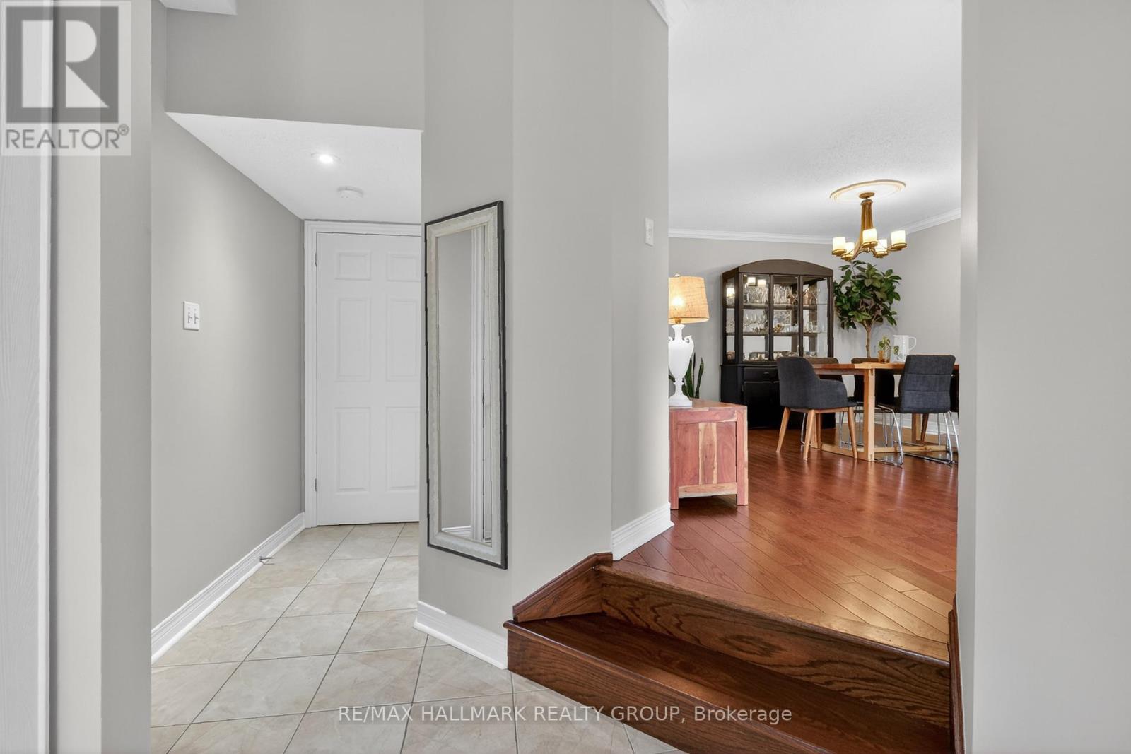 2041 Cherington Crescent