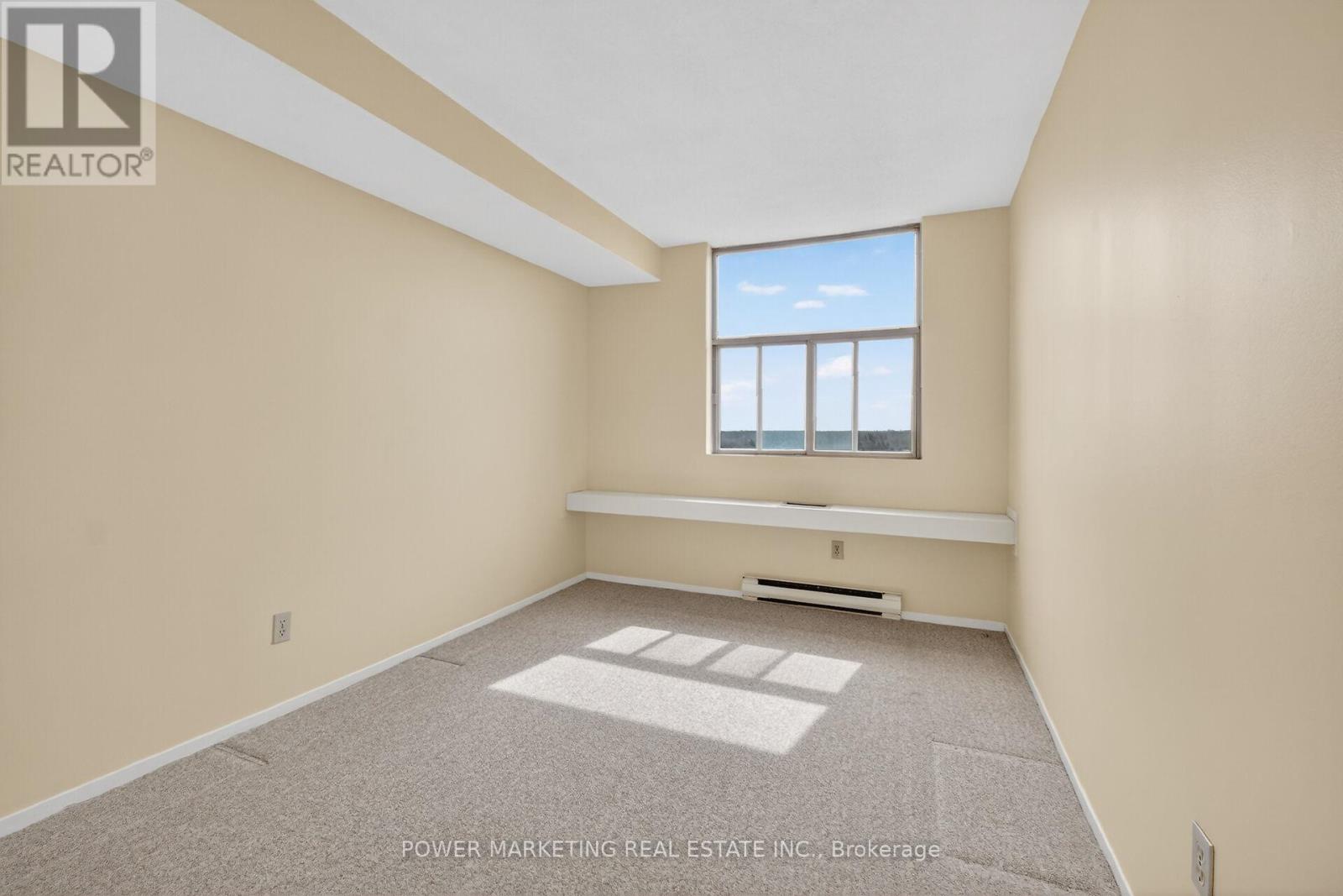 1204 - 2760 Carousel Crescent