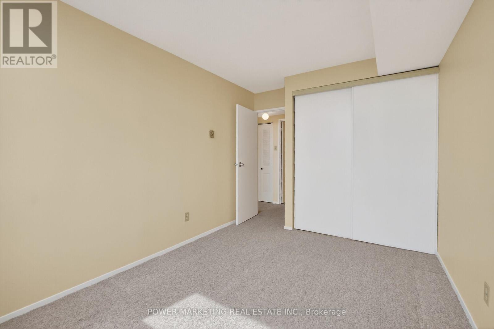 1204 - 2760 Carousel Crescent