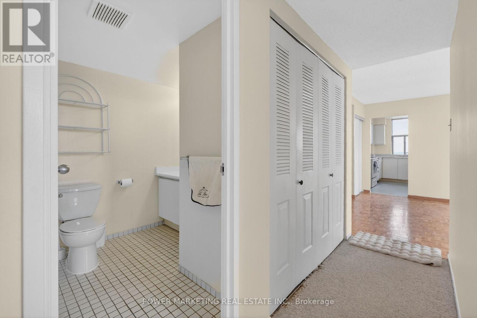 1204 - 2760 Carousel Crescent