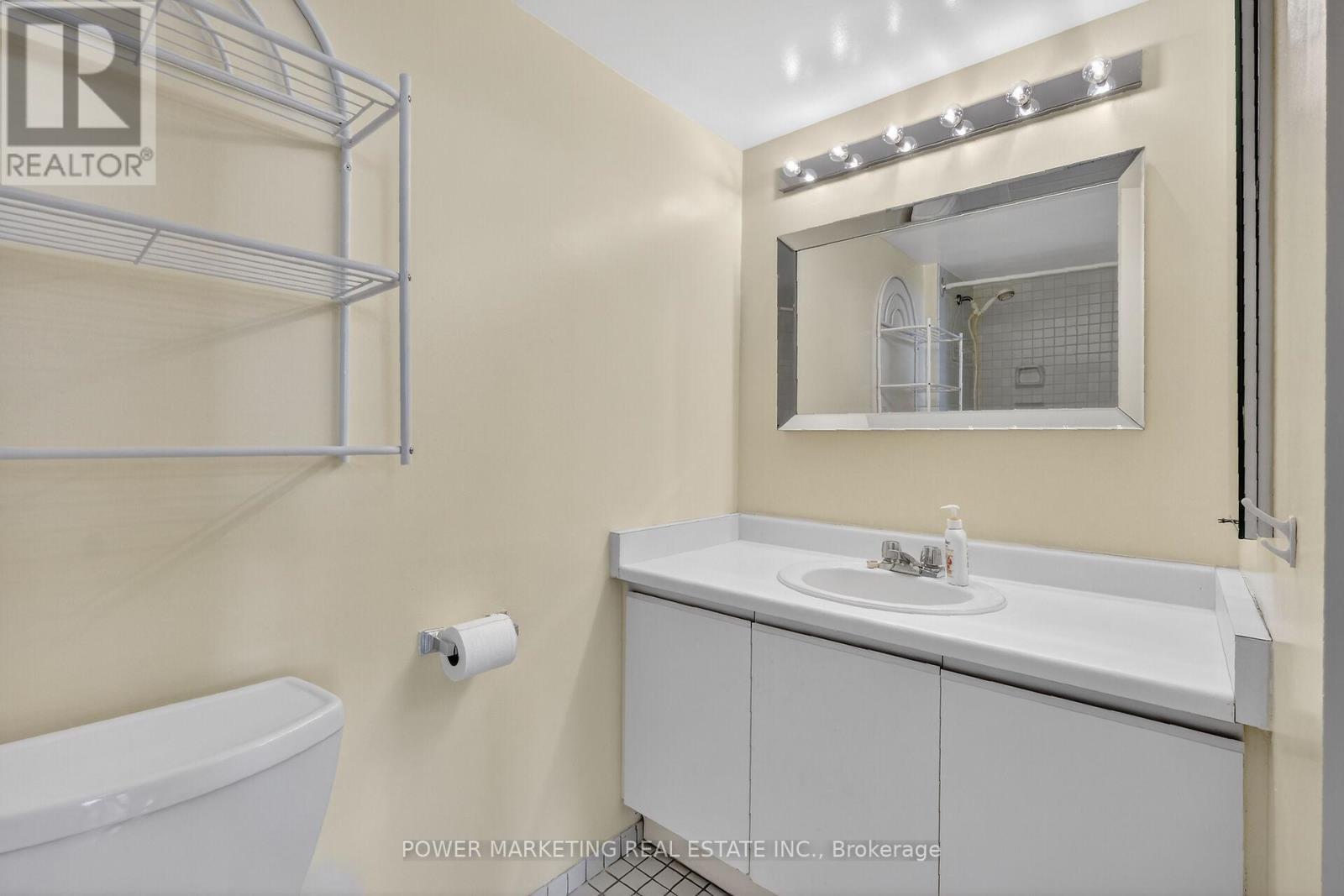 1204 - 2760 Carousel Crescent