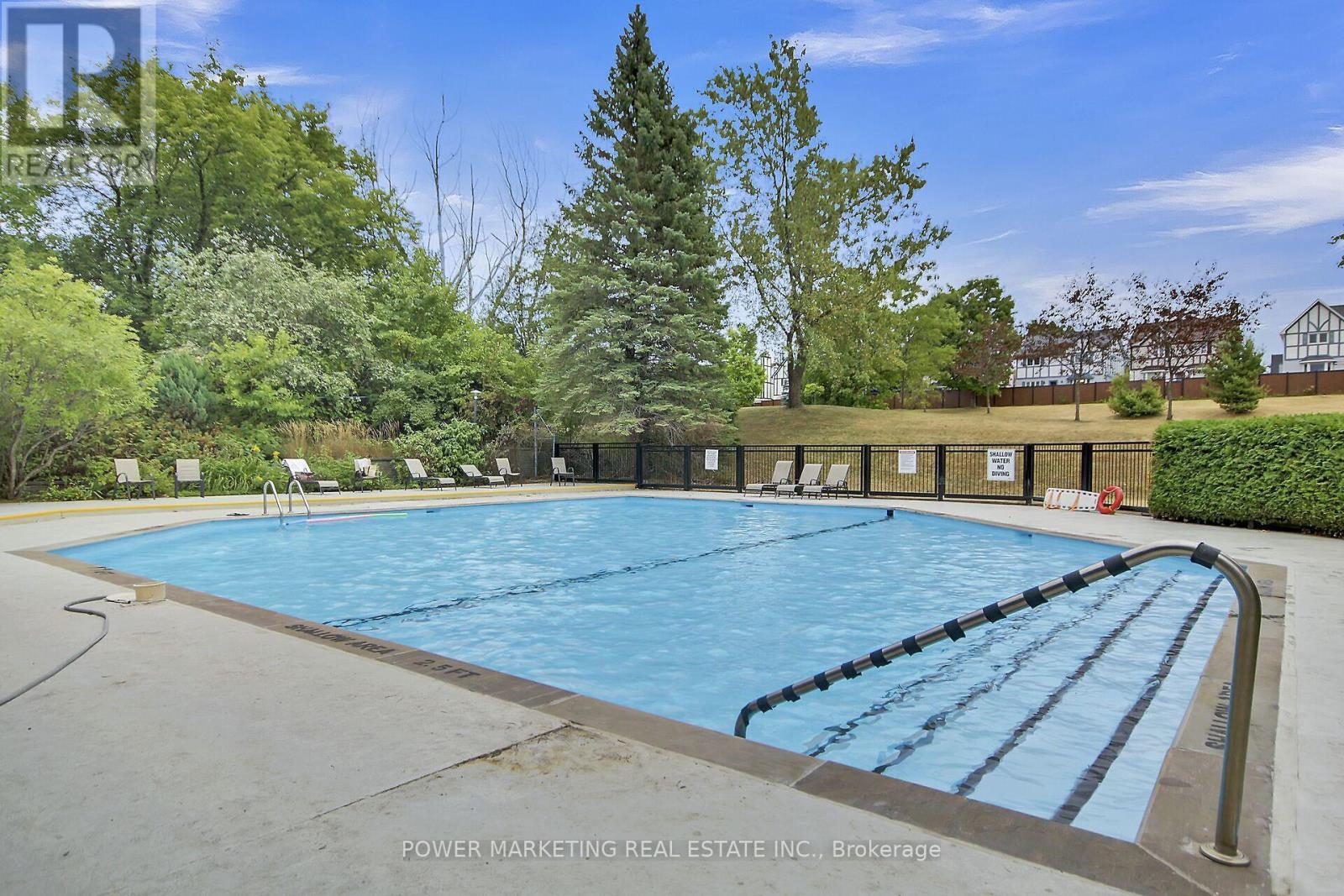 1204 - 2760 Carousel Crescent