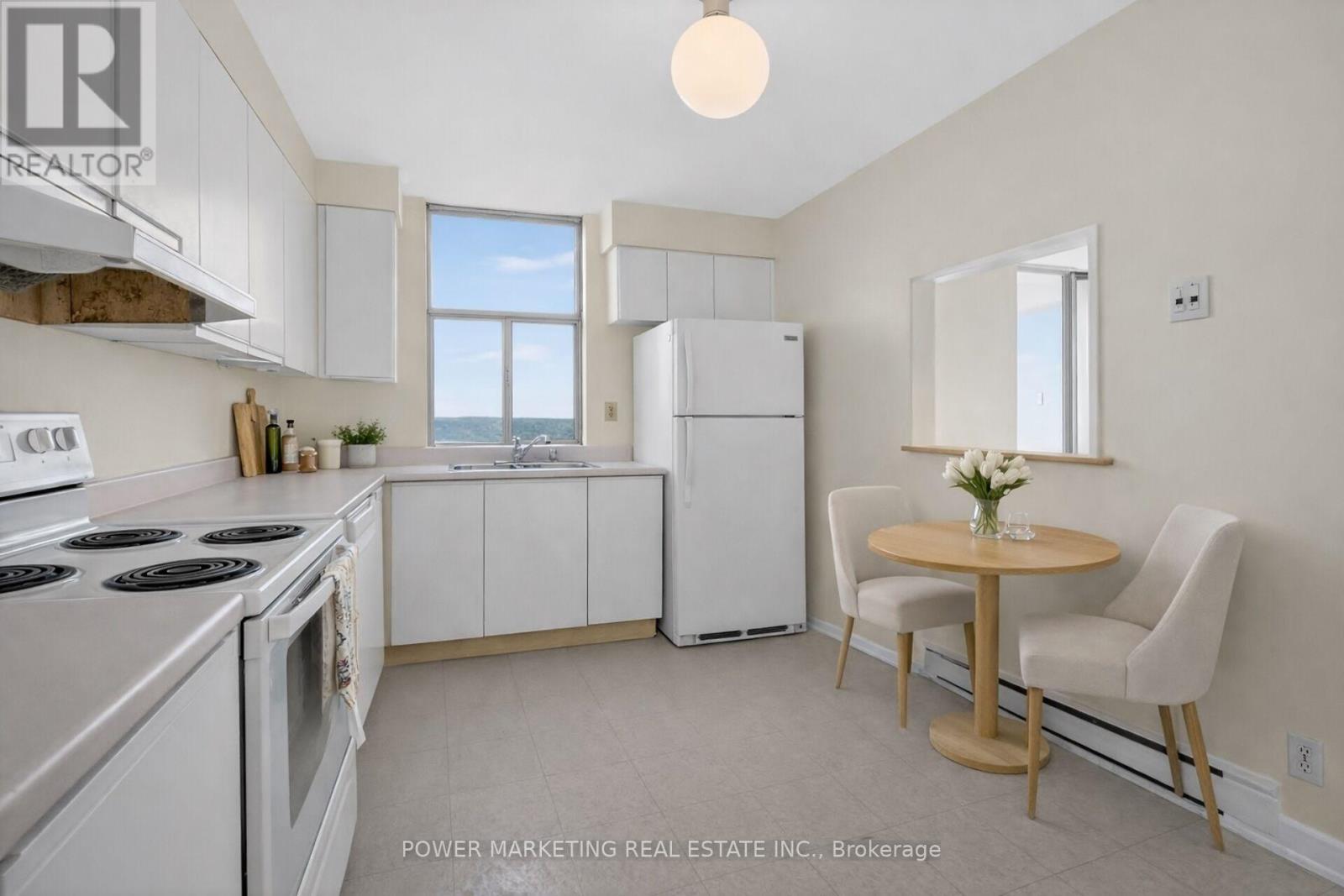 1204 - 2760 Carousel Crescent